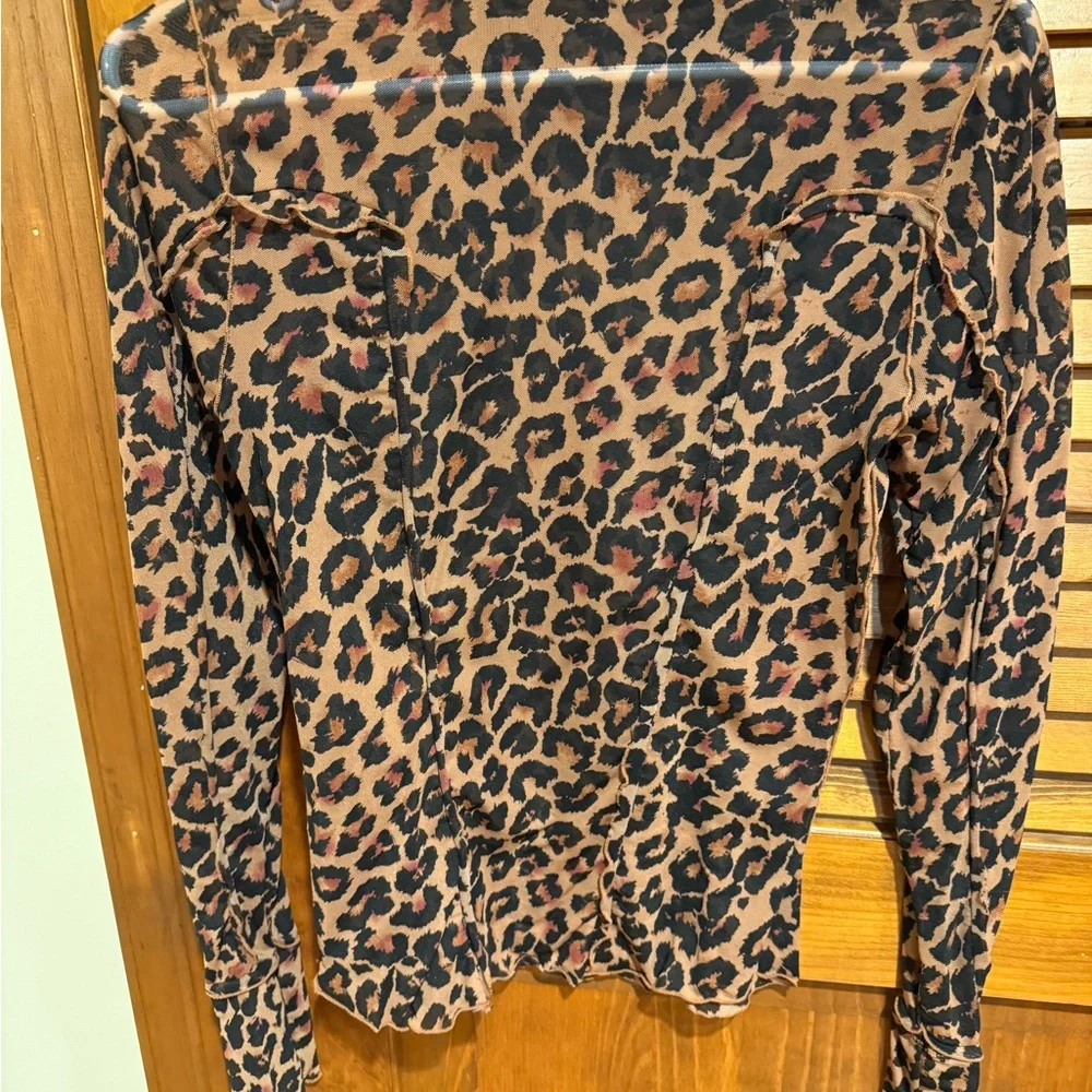 Free People Leopard Print Long Sleeve mock neck mesh top‎